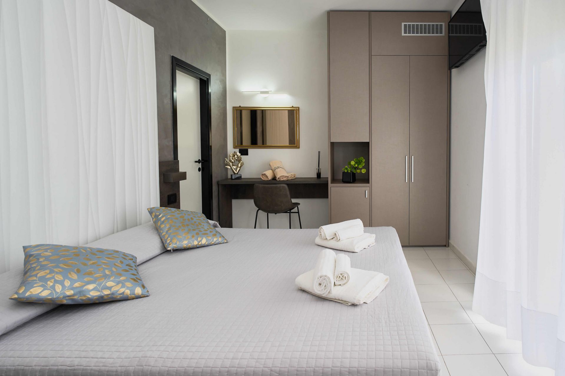 Camere